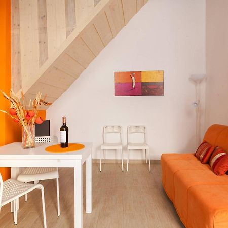 Boccanera A Trastevere Holiday Apartment Rome Bagian luar foto