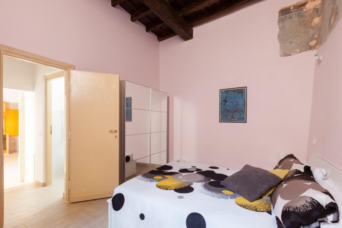 Boccanera A Trastevere Holiday Apartment Rome Bagian luar foto