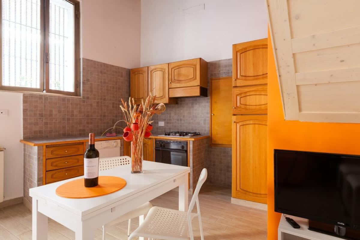 Boccanera A Trastevere Holiday Apartment Rome Bagian luar foto