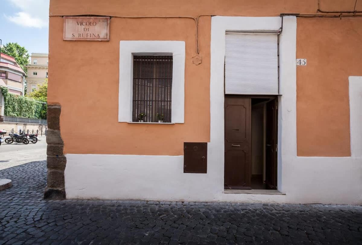 Boccanera A Trastevere Holiday Apartment Rome Bagian luar foto